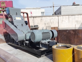  46小型雙級粉碎機和花季黄版下载安装易損件發貨