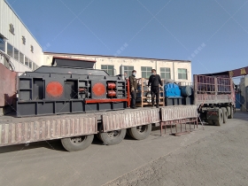 1500x800直連式液壓對輥花季黄版下载安装發往新疆